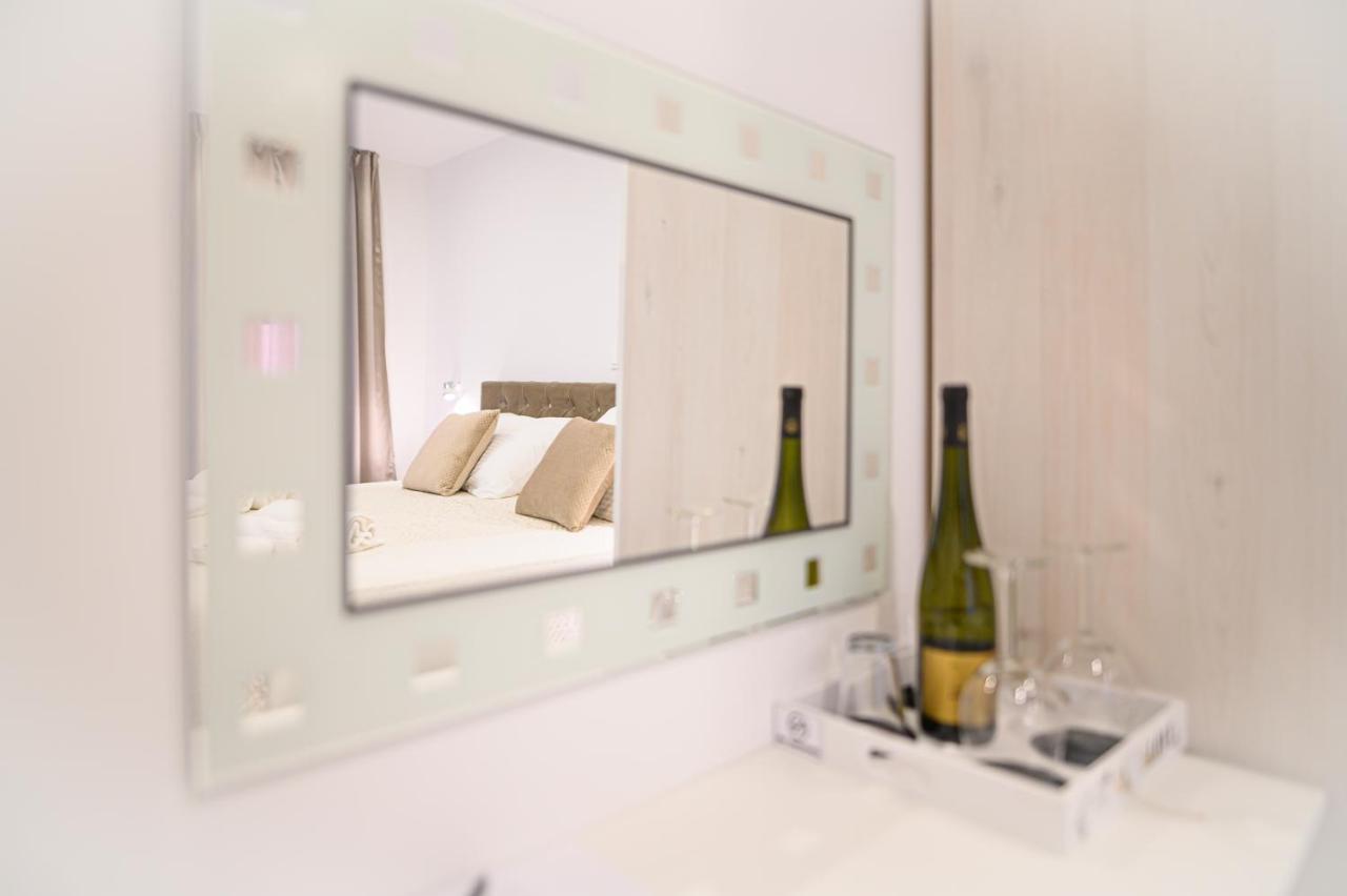 Luxury Rooms Green And Gold سبليت المظهر الخارجي الصورة