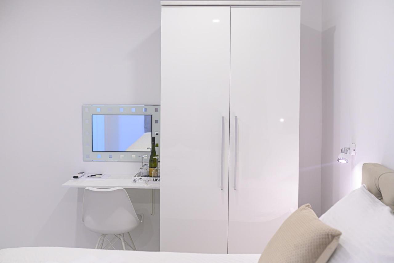Luxury Rooms Green And Gold سبليت المظهر الخارجي الصورة