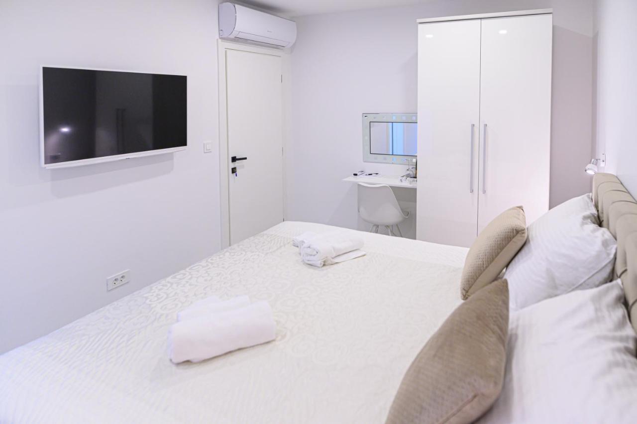 Luxury Rooms Green And Gold سبليت المظهر الخارجي الصورة